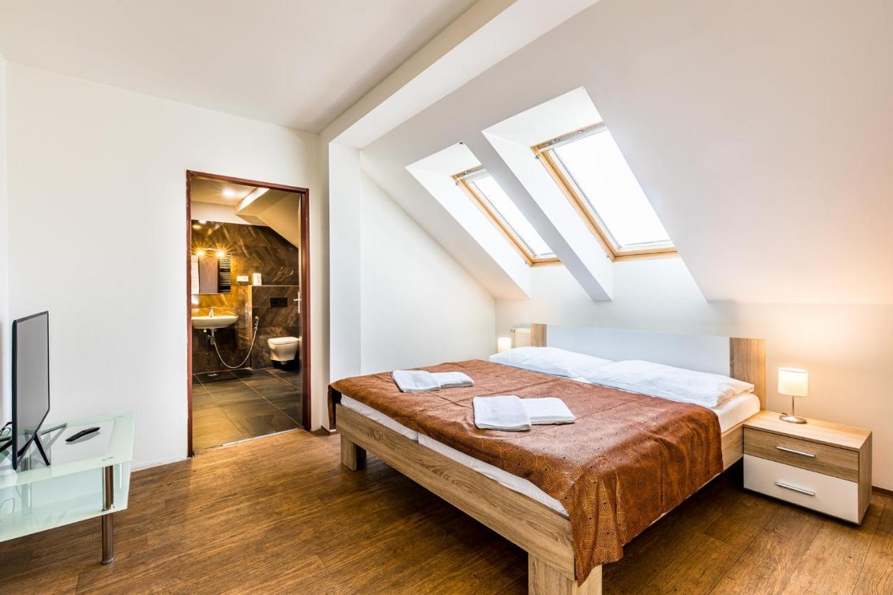 Teplice Apartments Dlouha Екстер'єр фото